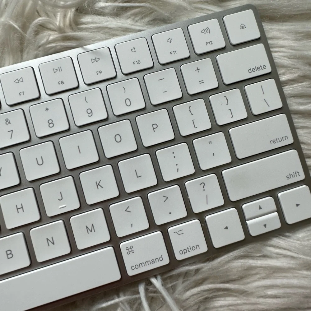 Apple wireless Magic Keyboard